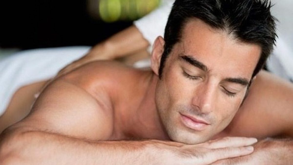 Nghệ thuật Massage cho chồng khiến chồng không cưỡng nổi mỗi cuộc yêu