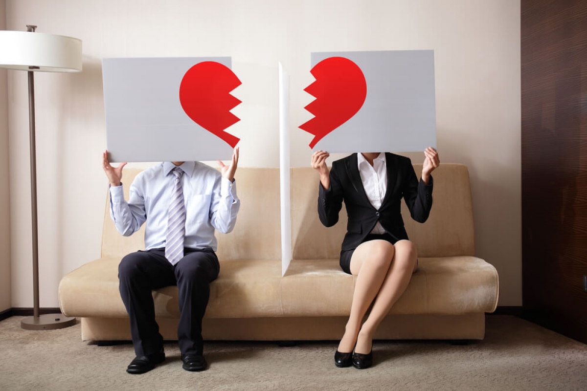Những dấu hiệu cảnh báo hôn nhân sắp tan vỡ bạn cần biết