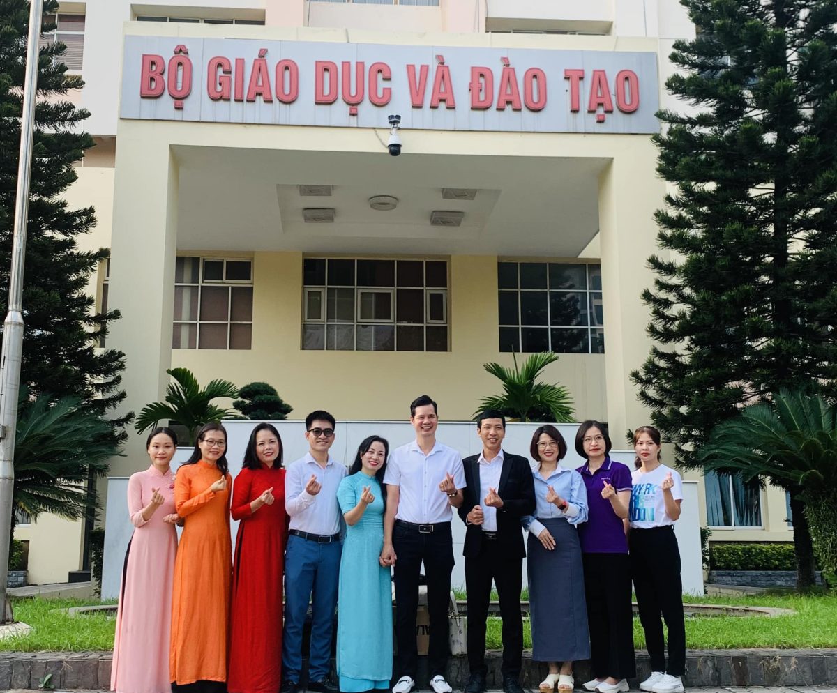 Chuyến tàu kết nối yêu thương tiếp tục hành trình tại Hà Nội và Bắc Ninh